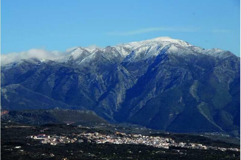 Villa De La Axarquia Периана Экстерьер фото
